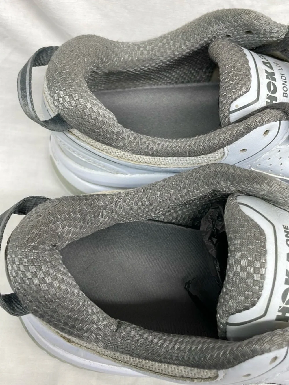 Hoka Bondi LTR Men's White and Gray Cushioned Sneakers sz 9